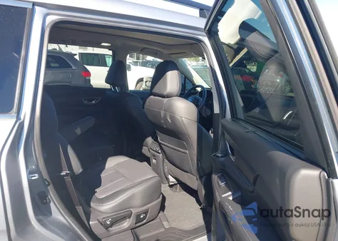 2024 Subaru Ascent Limited 7-Passenger z USA, uszkodzony, nr VIN 4S4WMAUD4R3463901